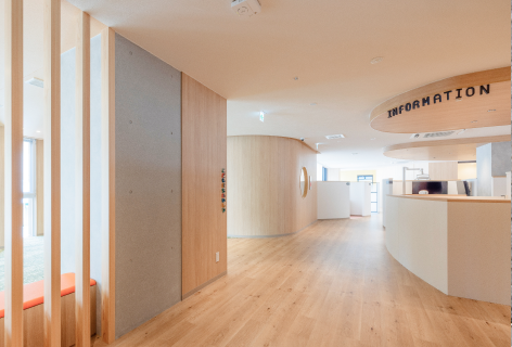 中央院2F小児受付・待合室