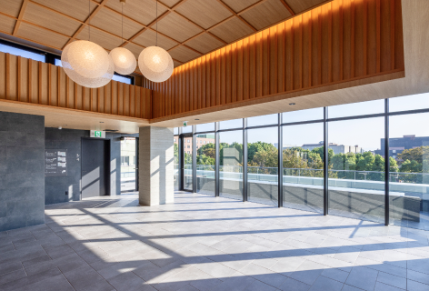 中央院4F水のテラス